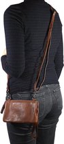 Bear Design Umi CP1493 leren portemonneetasje cognac - Callisto Pelle crossbody tasje dames - met polsband, 6 pasjesvakken en kwastjes - 11,5x19x3 cm