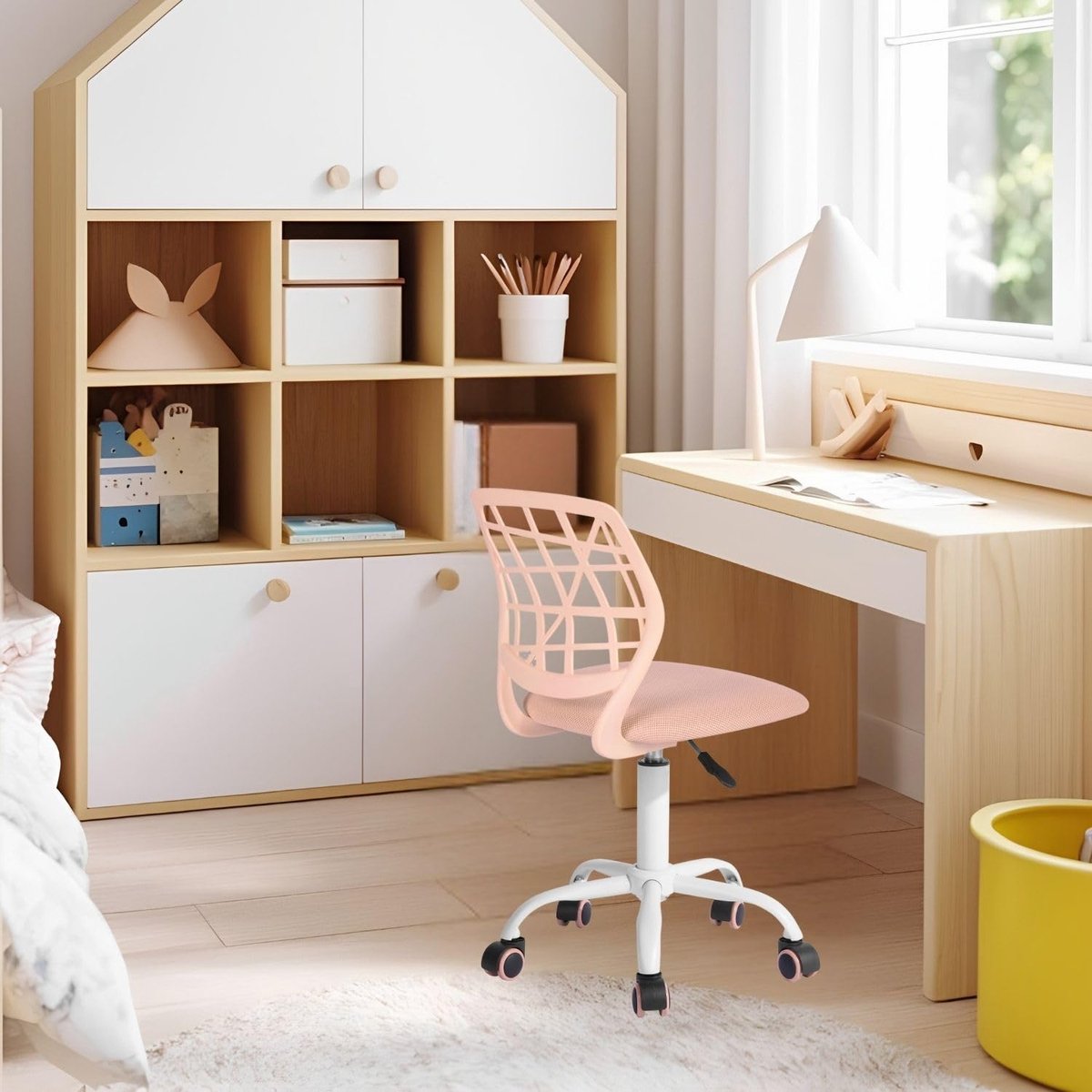 In hoogte verstelbare kinderstoel met kleurrijk design voor kinderen van 3-10 jaar