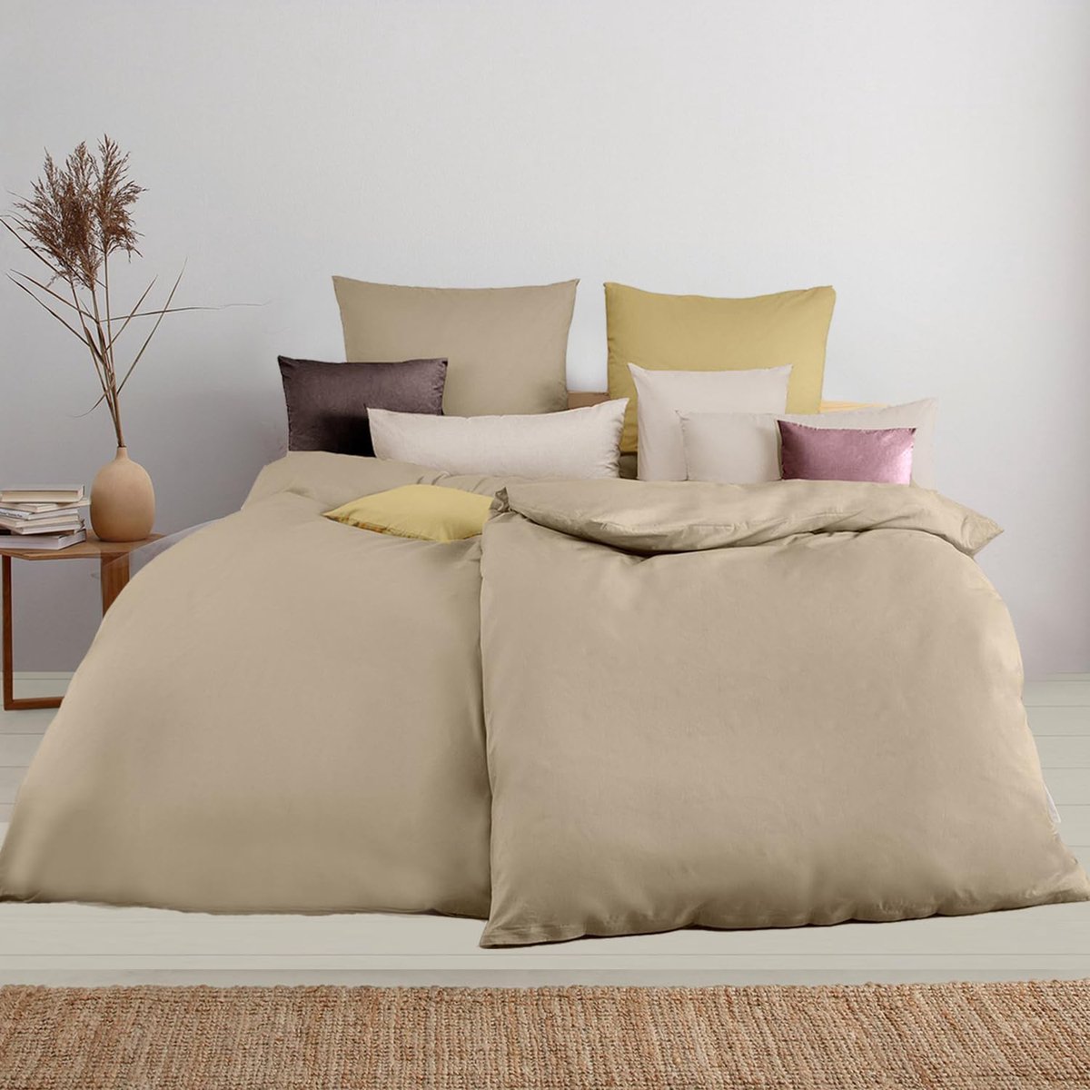 Bedlinnen set 4-delig - microvezel - zandbeige - comfortabel en onderhoudsvriendelijk - ShopVlot