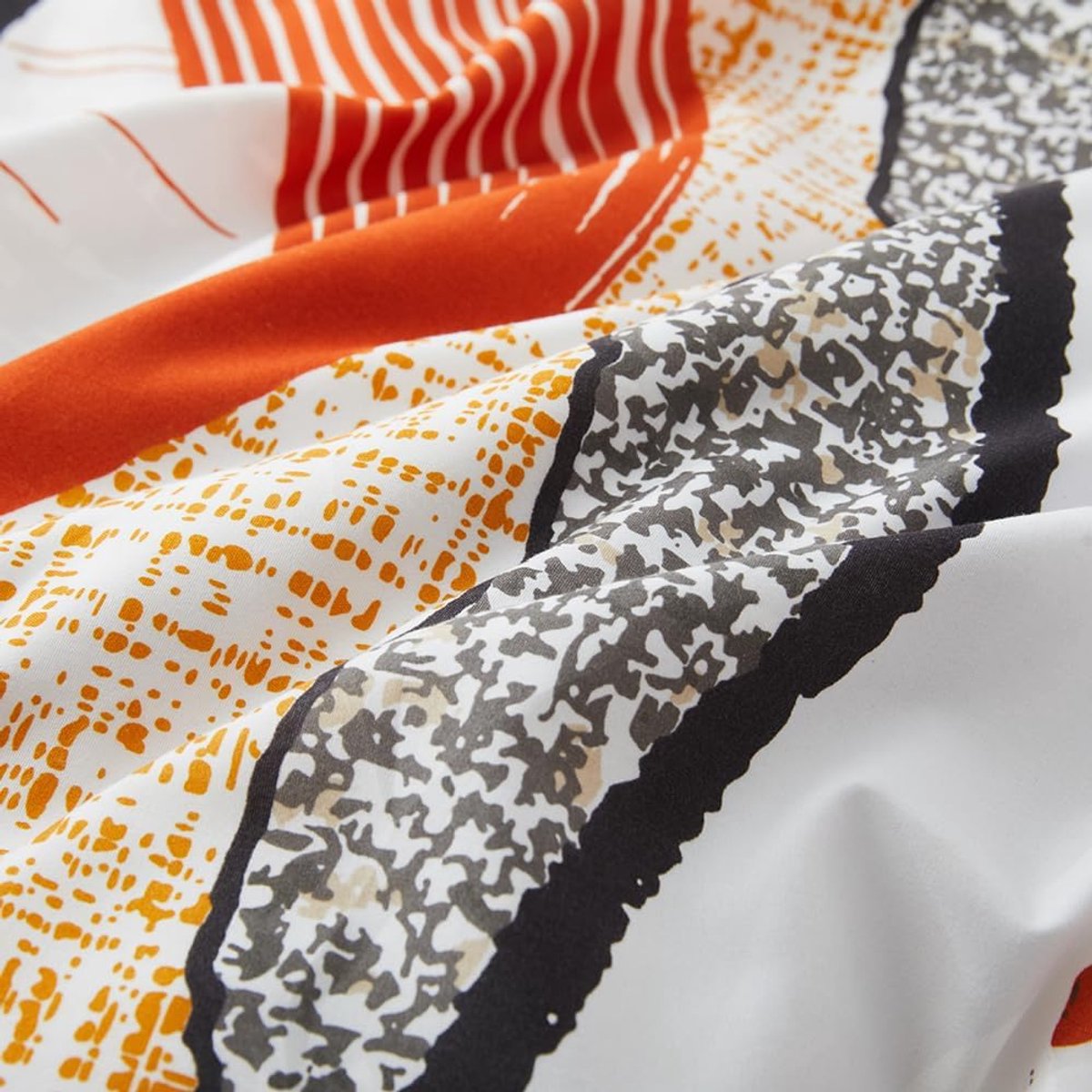 Bed linen set, 100% polyester, bed linen with practical zip, orange stripe pattern, 1 x duvet cover 220 x 240 cm + 2 x - ShopVlot