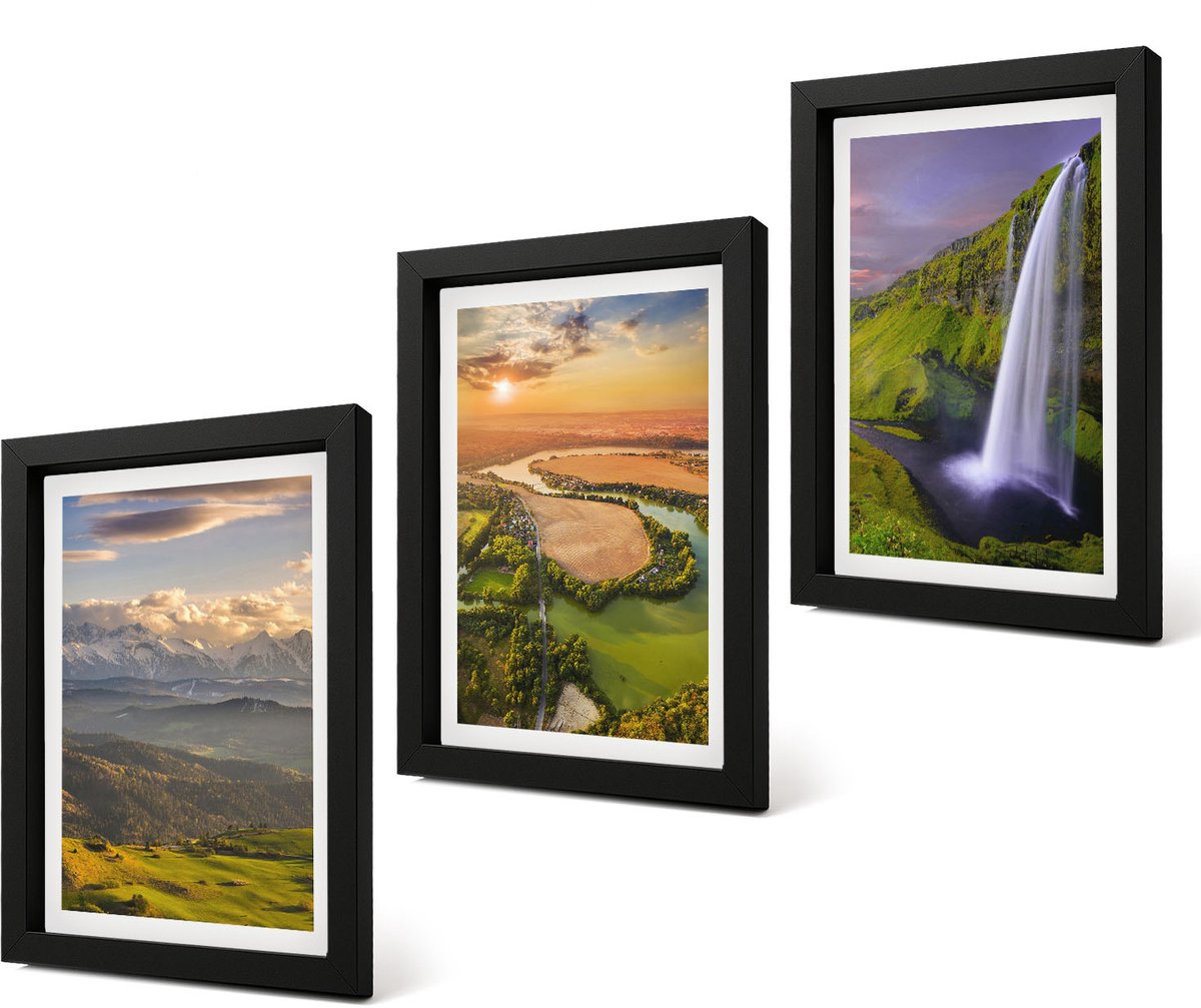 Coloray 4-Delige Schilderij Set - Uitzicht op een bergrivier en waterval in de natuur. - 20 x 30 cm - Stijlvolle Wanddecoratie - Interieur - Decoratieve Schilderijen