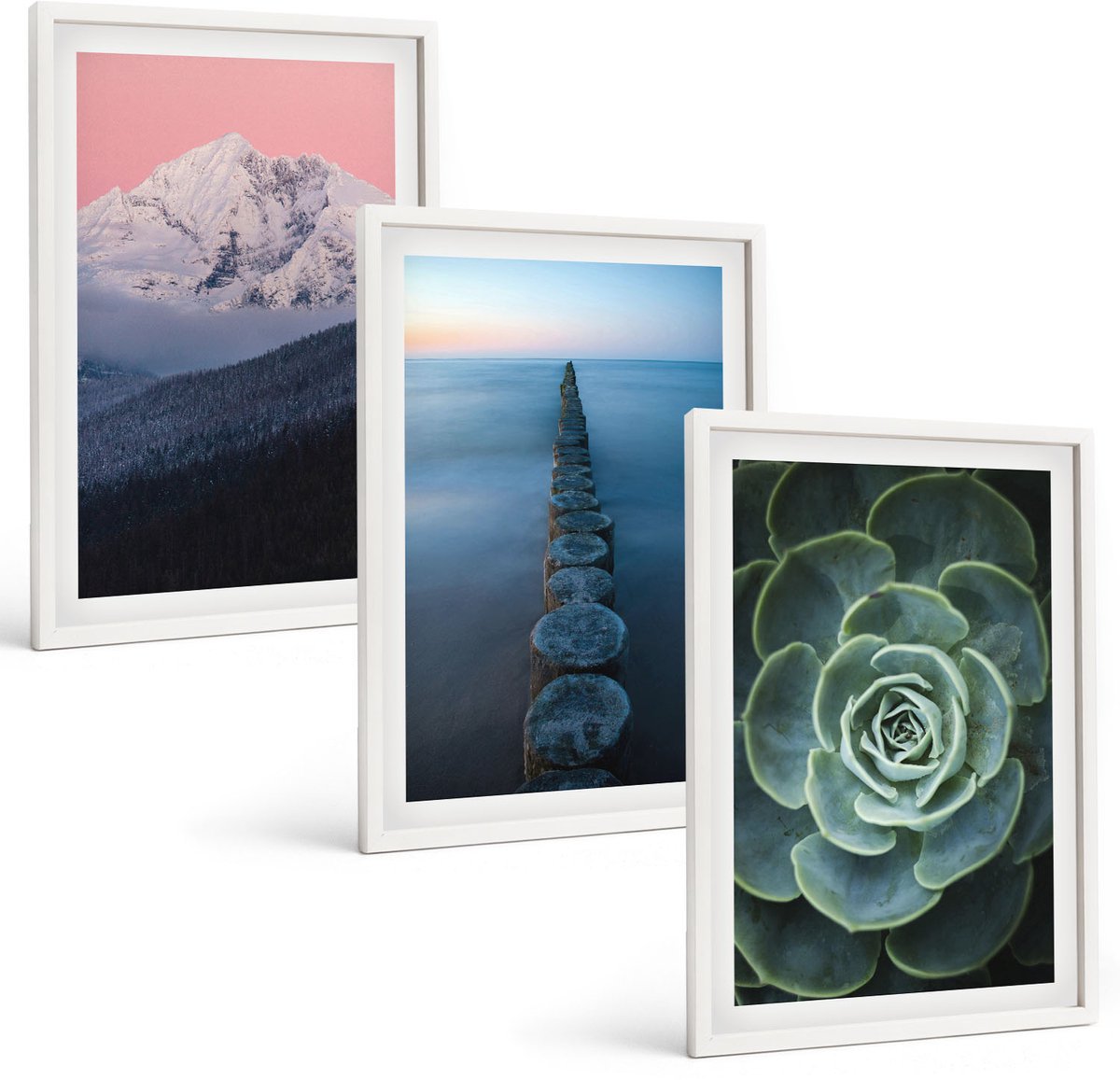 Tulup 3-Delige Schilderij Set - Bergen met roze lucht, water en groene vetplanten - 40x60 - Wanddecoratie - Muurdecoratie - Woonkamer - Decoratieve Schilderijen