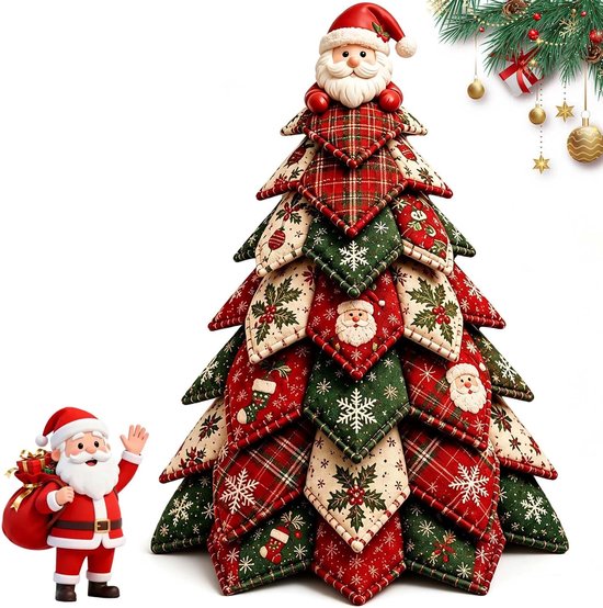 Kerstboom van stof met kerstman-top en een vriendelijke kerstman met zak ernaast. Rode, groene en beige prints.