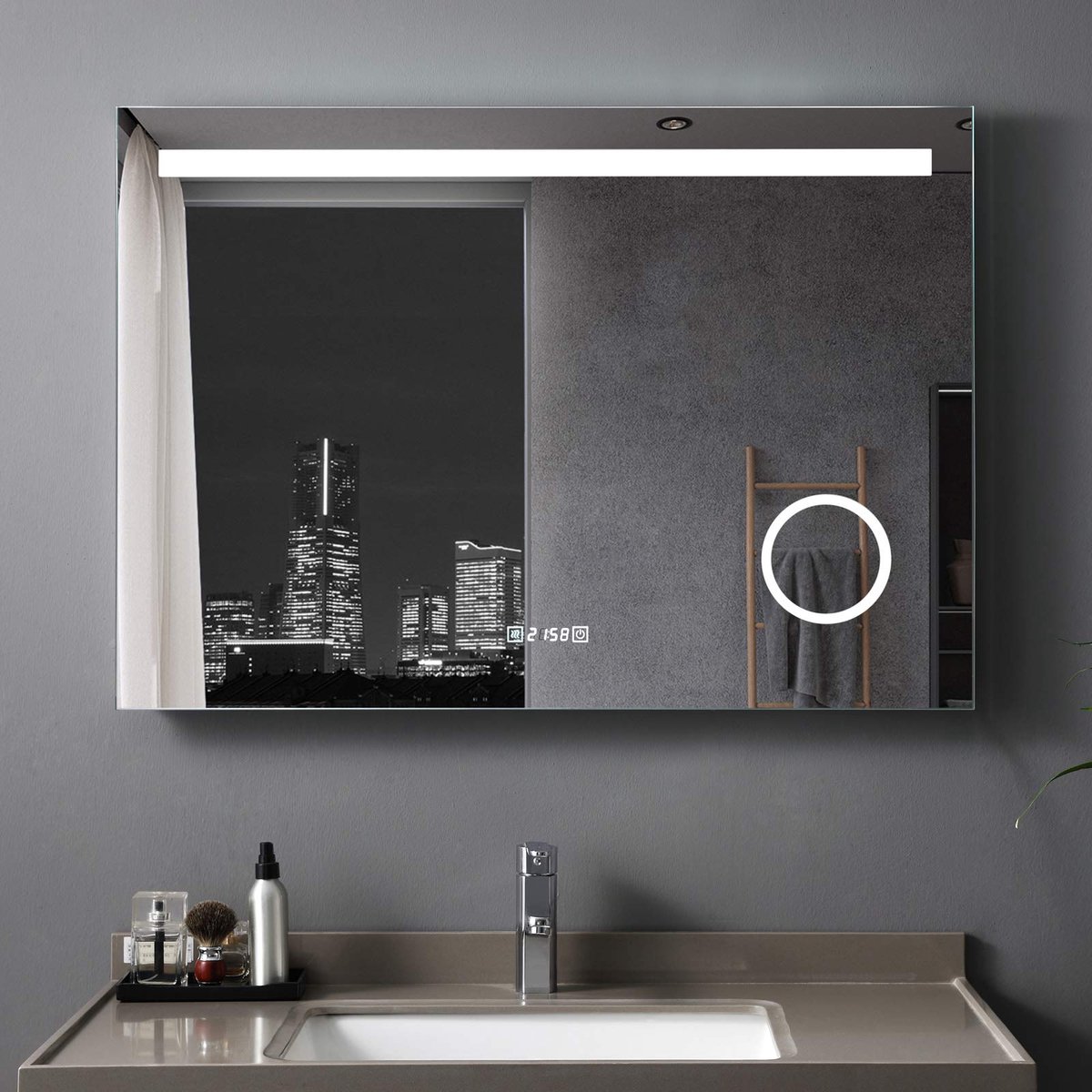 Badkamerspiegel met ledverlichting 120 x 80 cm - wandspiegel - anti-condens - dimbaar met klok en stopcontact - SnelShoppen