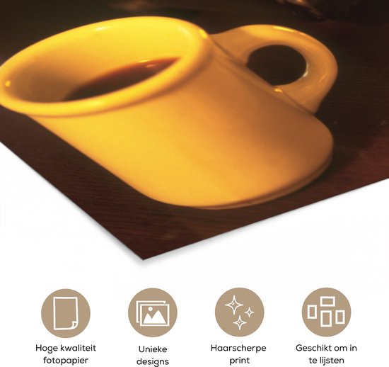 Machine à écrire avec du papier pour affiche de café
