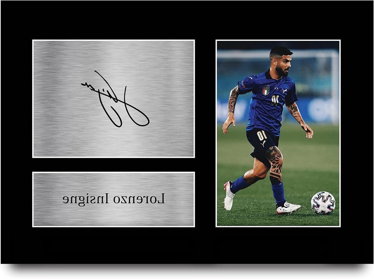 Gesigneerde Foto Lorenzo Insigne - Voetbal Memorabilia - Cadeau voor Fans - Geprint Gesigneerde Replica - A4 297x210mm - Zwart