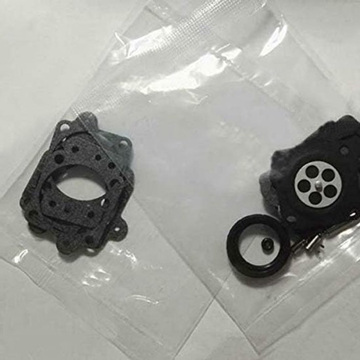 Complete Reparatieset voor Carburetor met Diafragma, Pakking en Nadelset voor WYL - 28mm (L) en Geschikt voor Diverse Motoren