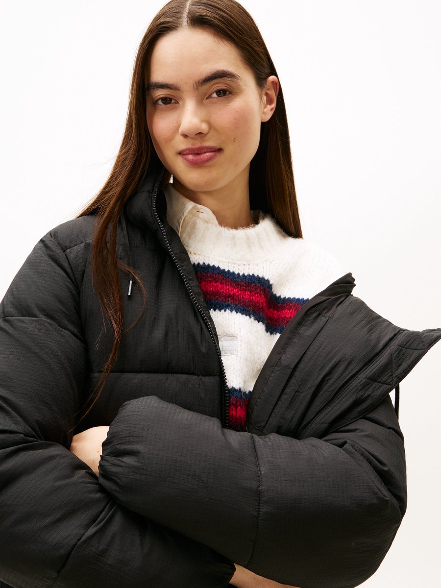 Tommy Jeans Jas Tjw Hooded Puffer Jacket Dw0dw21625 Bds Dames Zwart