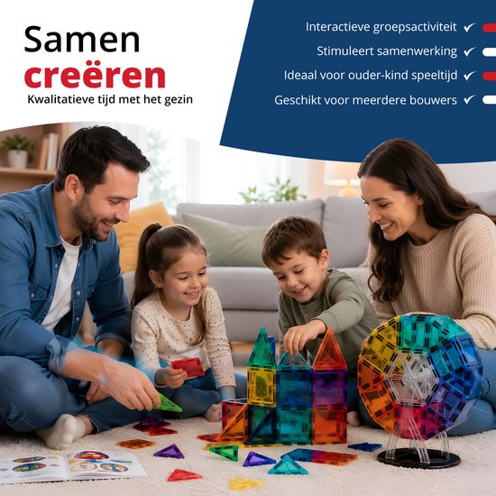Een gezin bouwt met magnetische tegels. "Samen creëren" met interactieve groepsactiviteit, stimuleert samenwerking.