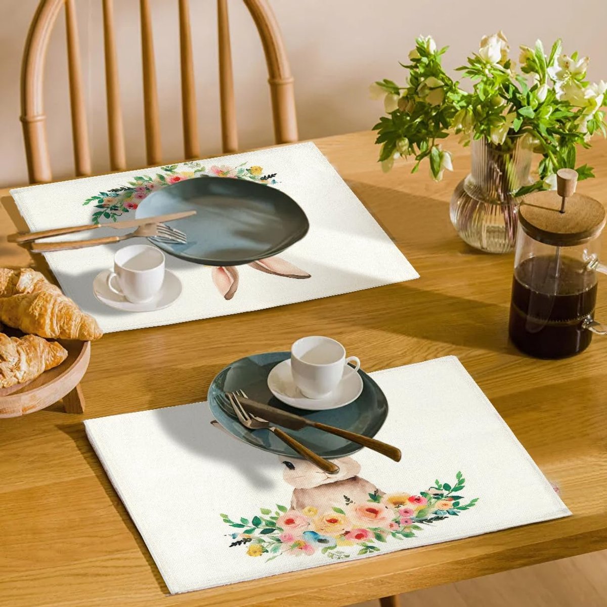 Set van 4 placemats 30 x 45 cm - haas en bloemen - seizoensgebonden design - perfecte paastafeldecoratie - ShopVlot