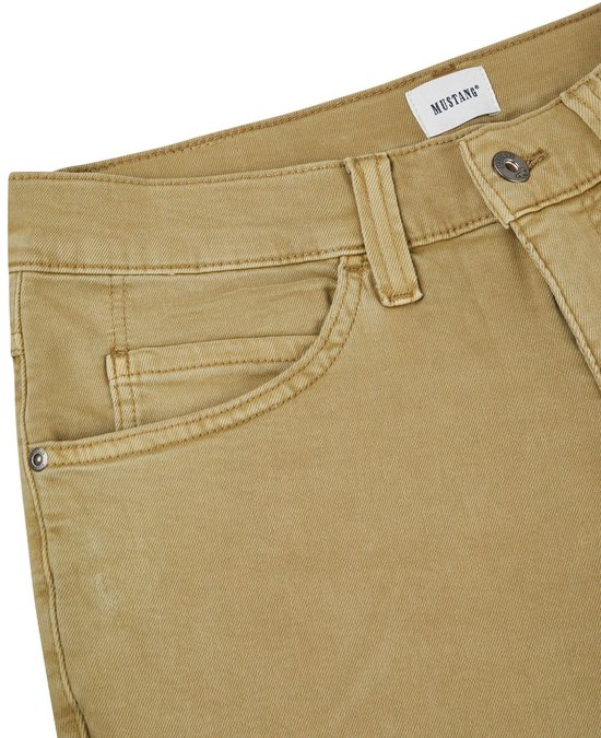 Beige spijkerbroek van Mustang met een bruin label en een muntzakje.