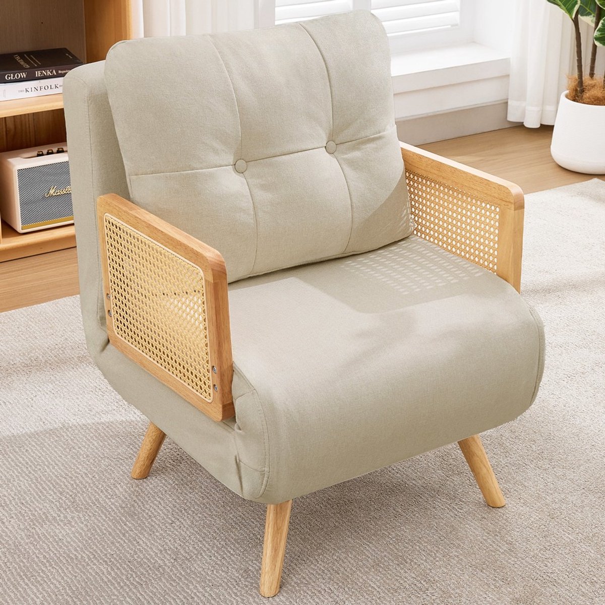 KOMHTOM Slaapfauteuil - 3-in-1 relaxfauteuil & logeerbed - Verstelbare rugleuning - Rotan armleuningen - Beige gestoffeerde loungefauteuil