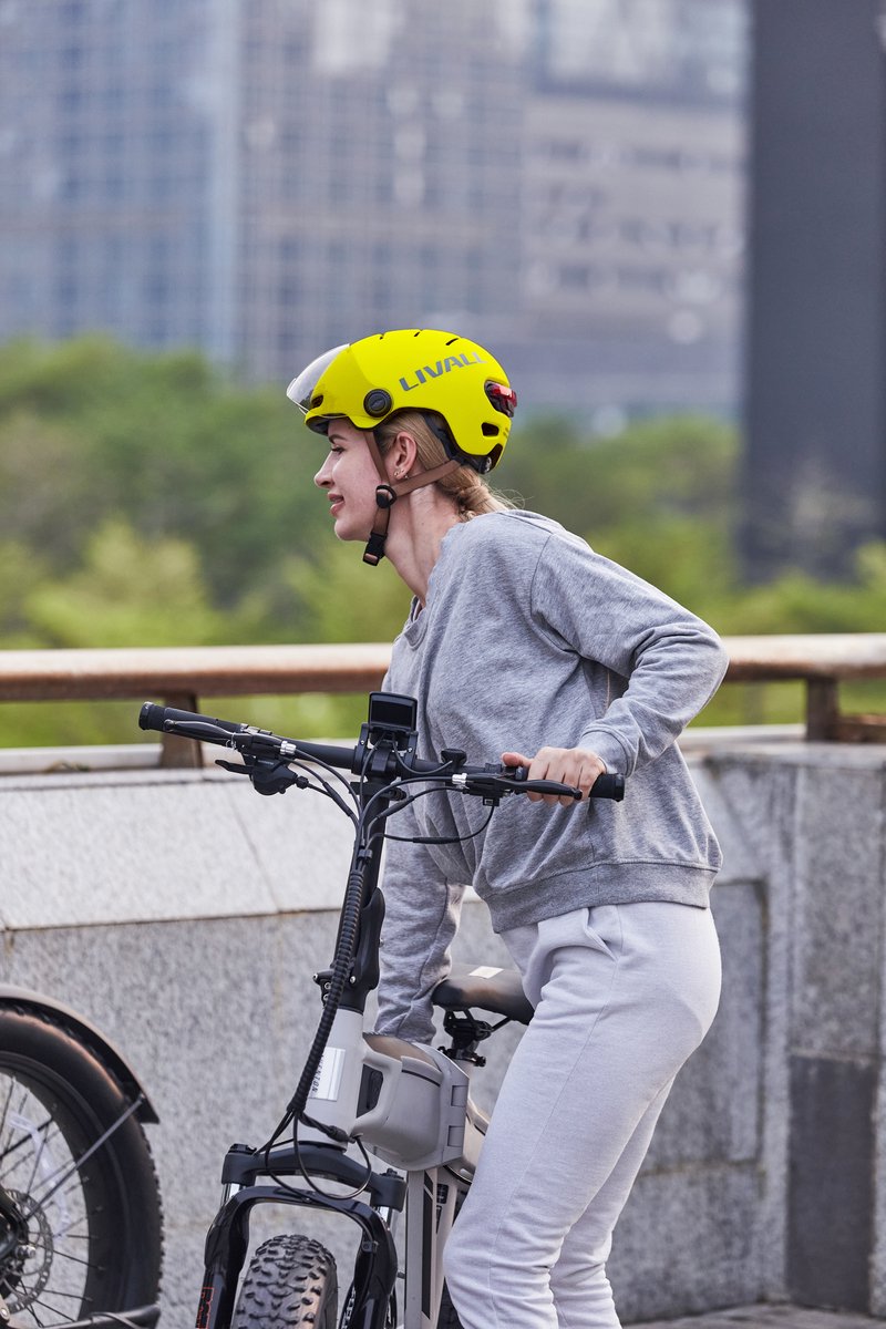 LIVALL L23 Yellow M slimme fietshelm met led-verlichting en afneembaar vizier, NTA8776, gecertificeerd voor e-bikes, fietshelm met valdetectie voor volwassenen (mannen en vrouwen)