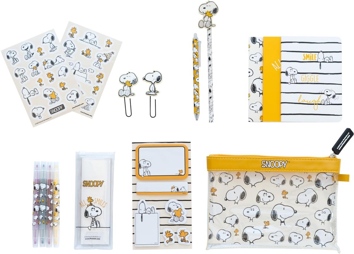 Omgoods- Briefpapier Set Snoopy - Etui met A6 Notitieboeken - Markeerstiften - Plaknotities - Paperclips - Pennenkoker - Officieel Gelicentieerd Product - Notitieboek