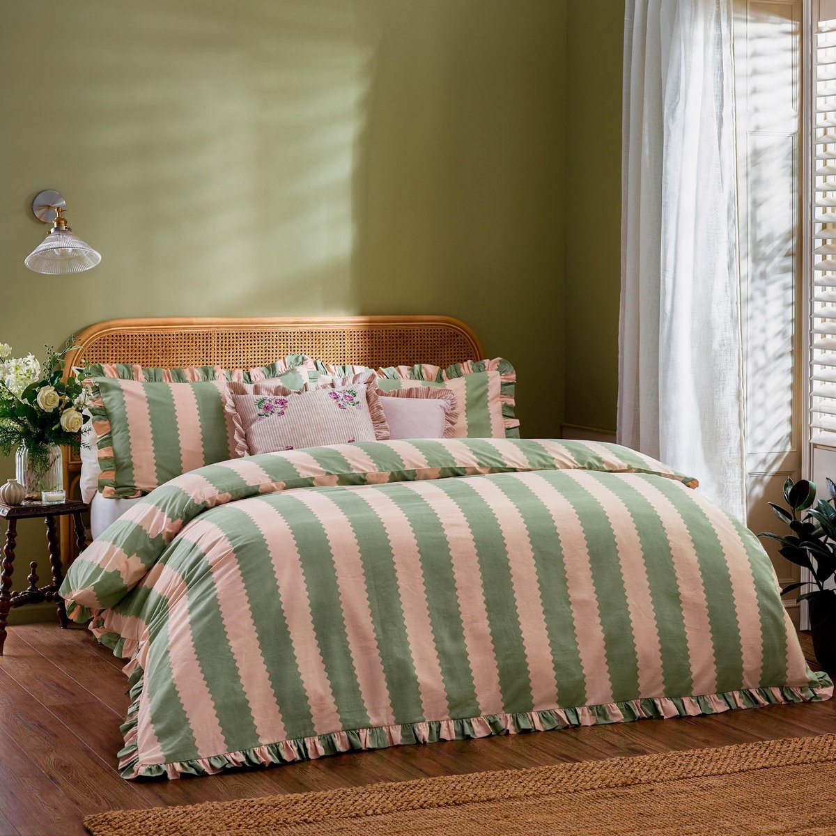 Omgoods - Birdie Stripe Dekbedovertrek Set - Katoenrijk met Rimpels, Roze/Groen