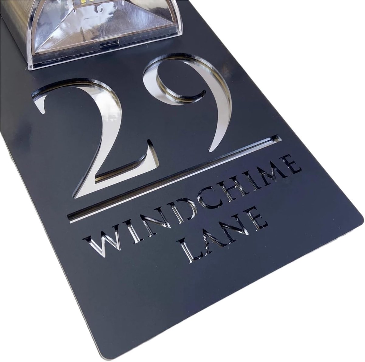 Huisnummer - Adresverlichting - Adres Zichtbaar Maken - LED Solar Powered - 33 x 20 cm - Zwart Zilver