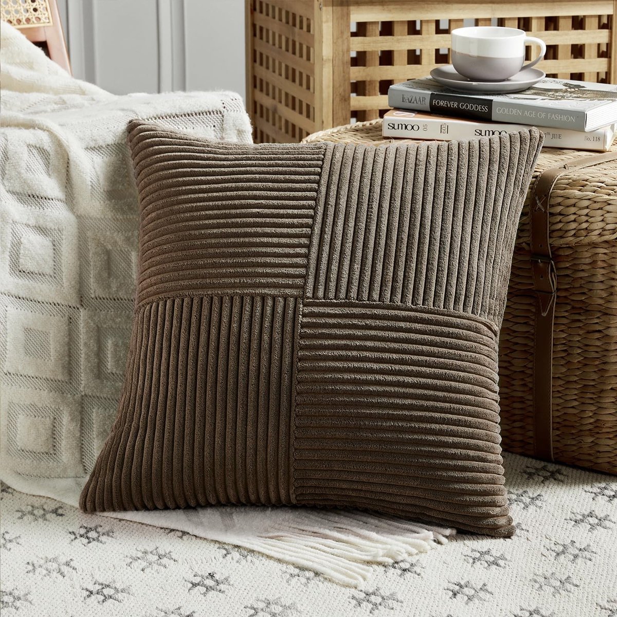 Omgoods - Boho Kussenhoezen 65 x 65 cm Donkerbruin met Patroon