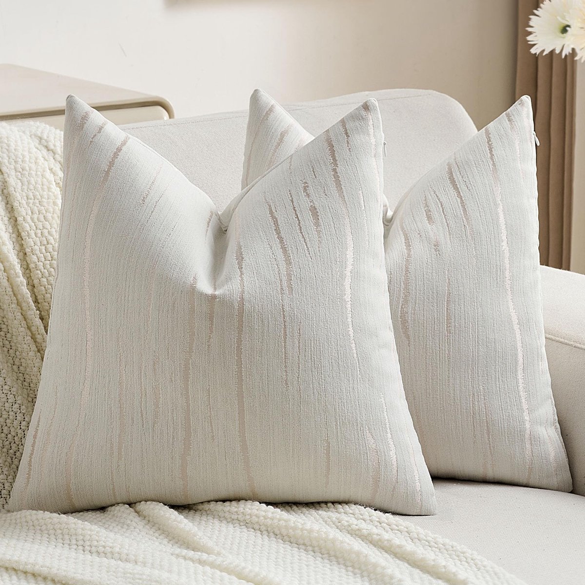 Omgoods - Set van 2 Chenille Kussenhoezen 45x45 cm Crème