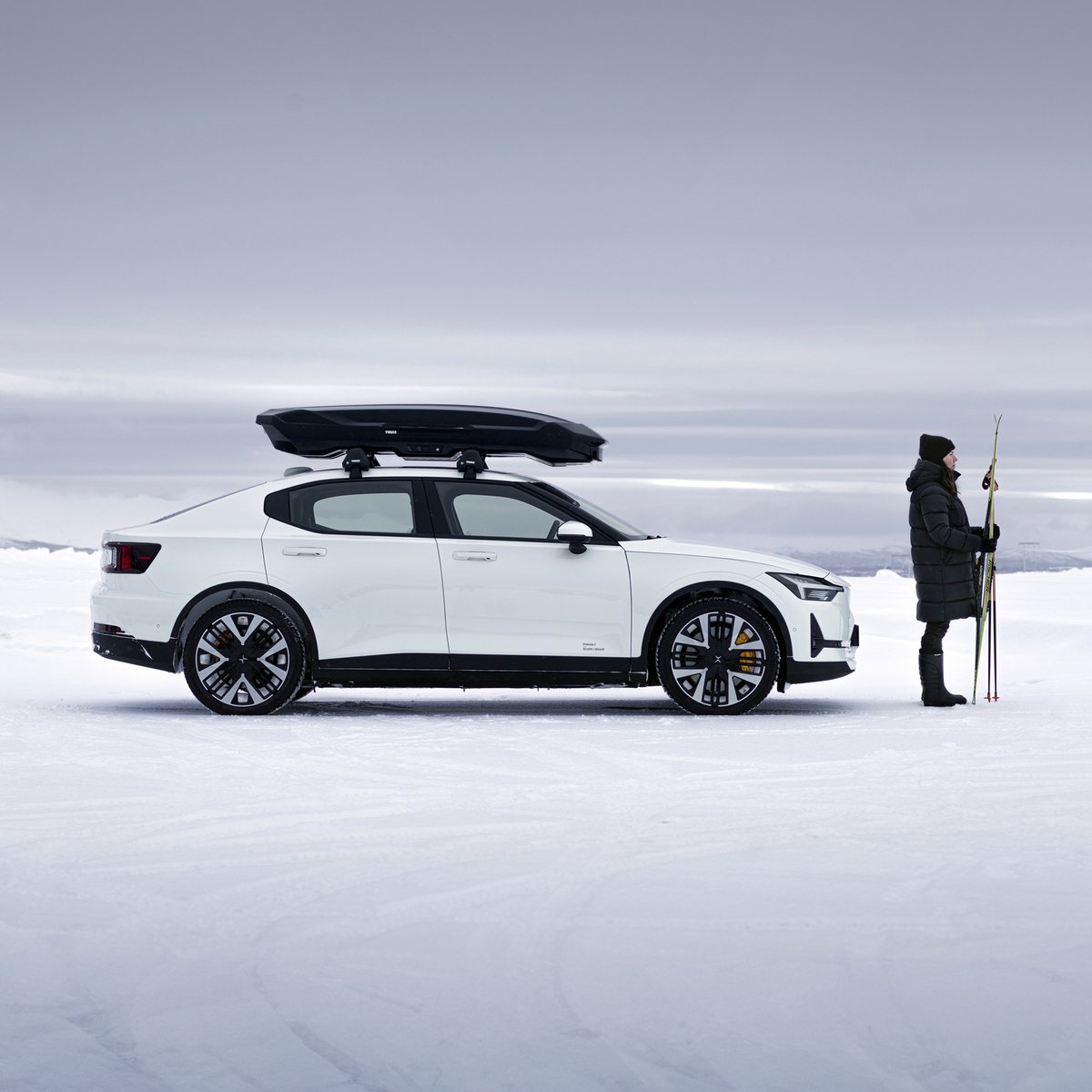 Thule Motion 3 Sport Black Glossy - Dakkoffer - 2 zijden te openen - 75kg laadvermogen – 300 L inhoud – foto 6