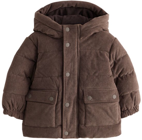 Bruine corduroy jas met capuchon, drukknoopsluiting en vier zakken met klep.