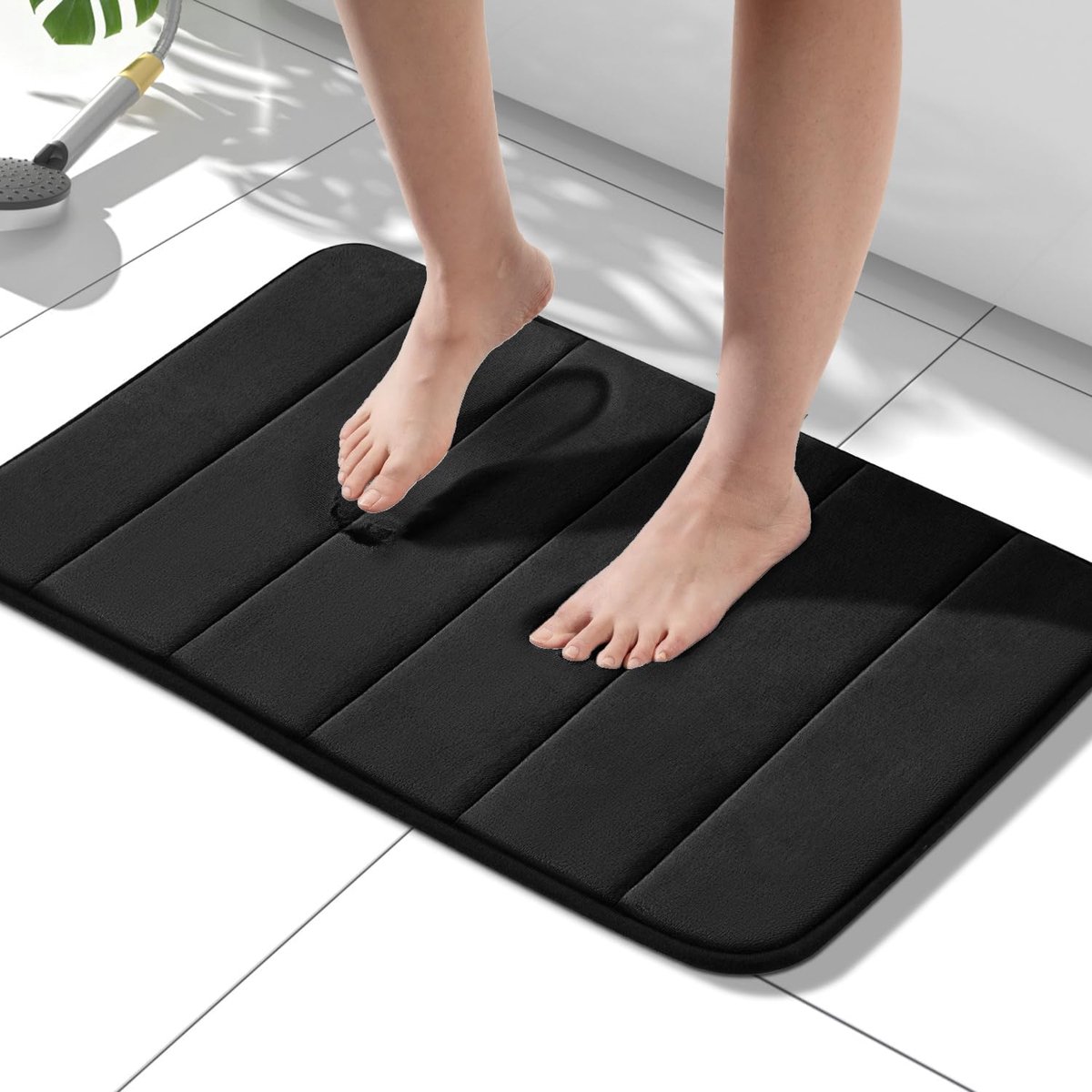 SnelShoppen - Badmat van traagschuim, antislip, zacht en absorberend badkamertapijt, wasbaar, sneldrogend, zwart, perfect voor badkamer en toilet