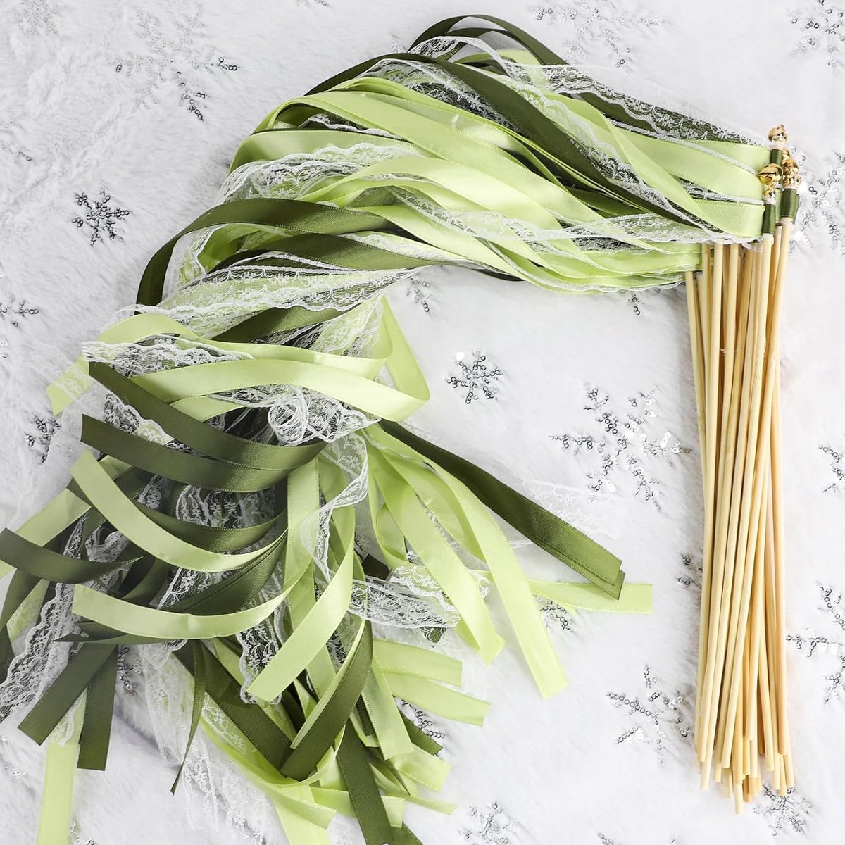 30 stuks Wedding Wands, toverstokken voor bruiloften, luchtslangen, romantische zijdefeeënstaf, bruiloftstokken met belletjes voor bruiloften, verjaardagen, feesten, feestdagvieringen (30 stuks