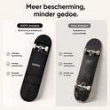 Vergelijking van een skateboard in SUOTU draagtas met een beschadigd skateboard zonder tas. De SUOTU tas beschermt.