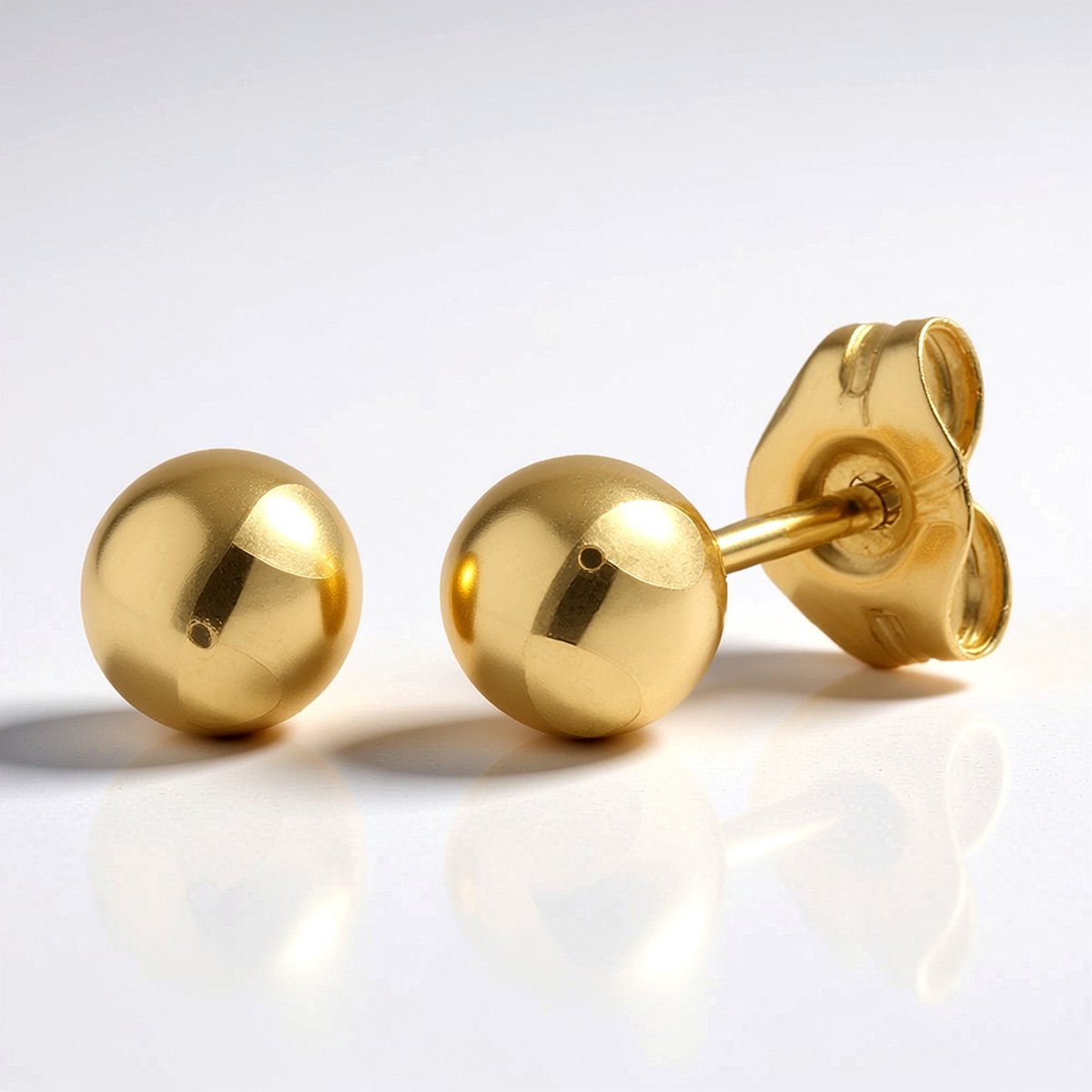 Cavill - Gouden Oorknopjes 375 Geelgoud - 4 mm Ronde Minimalistische Oorbellen - Comfortabel, Tijdloos & Elegant Dagelijks Draagbaar