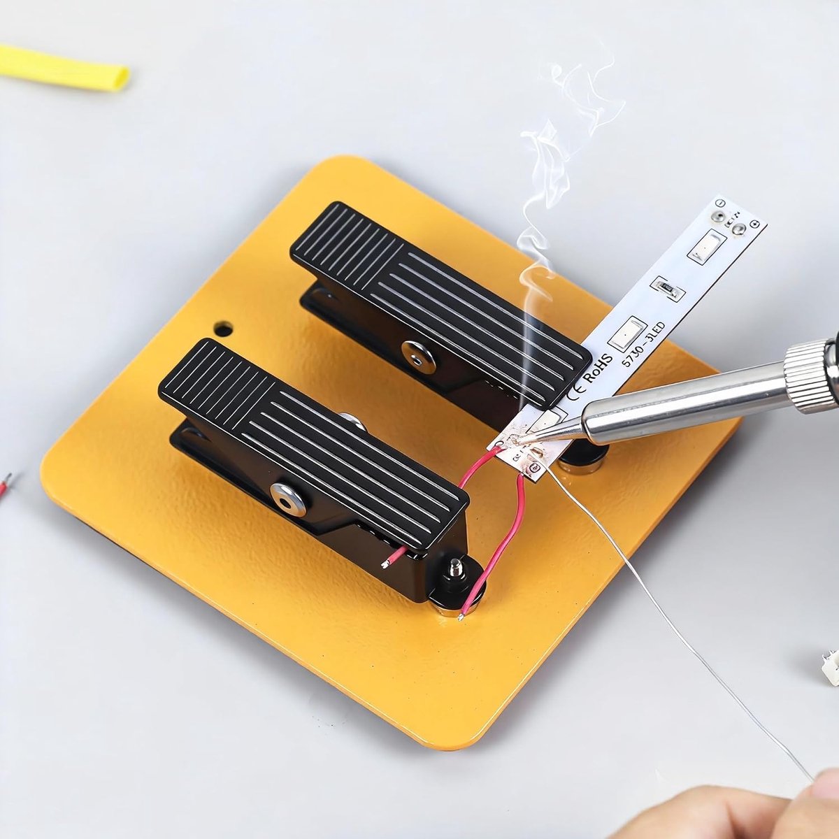 derde hand soldeerhulp – Verstelbare metalen soldeerstandaard met klemmen voor elektronica, hobby, doe-het-zelf, sieraden en PCB-reparatie