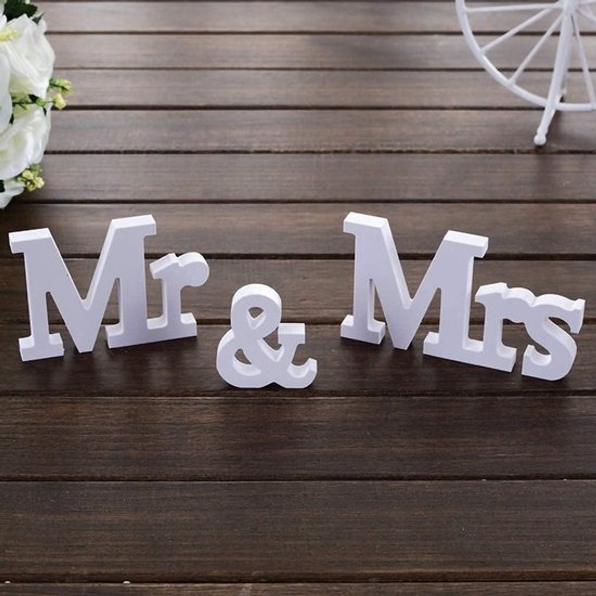Tafeldecoratie Mr & Mrs - Bruiloft Decoratie - Huwelijkscadeau - Tafelversiering - Woninginrichting - PVC Materialen - Klein Formaat - Bruiloftdecoratie