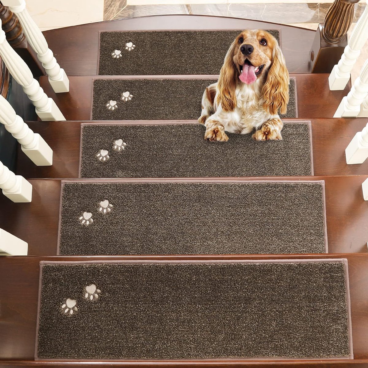 Trapmatten Binnen antislip 15 stuks, machinaal wasbare traptapijt, zelfklevend, trapmat voor kinderen, ouderen en huisdieren, 100% polyester TPE-rug, 22 x 70 cm, bruin