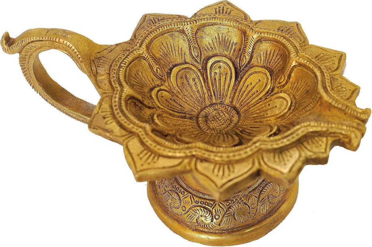 Lotus Puja Diya - Hindoestaanse Lamp - Spirituele Verlichting - Antieke Stijl - 10 cm Hoog - Glad Goud
