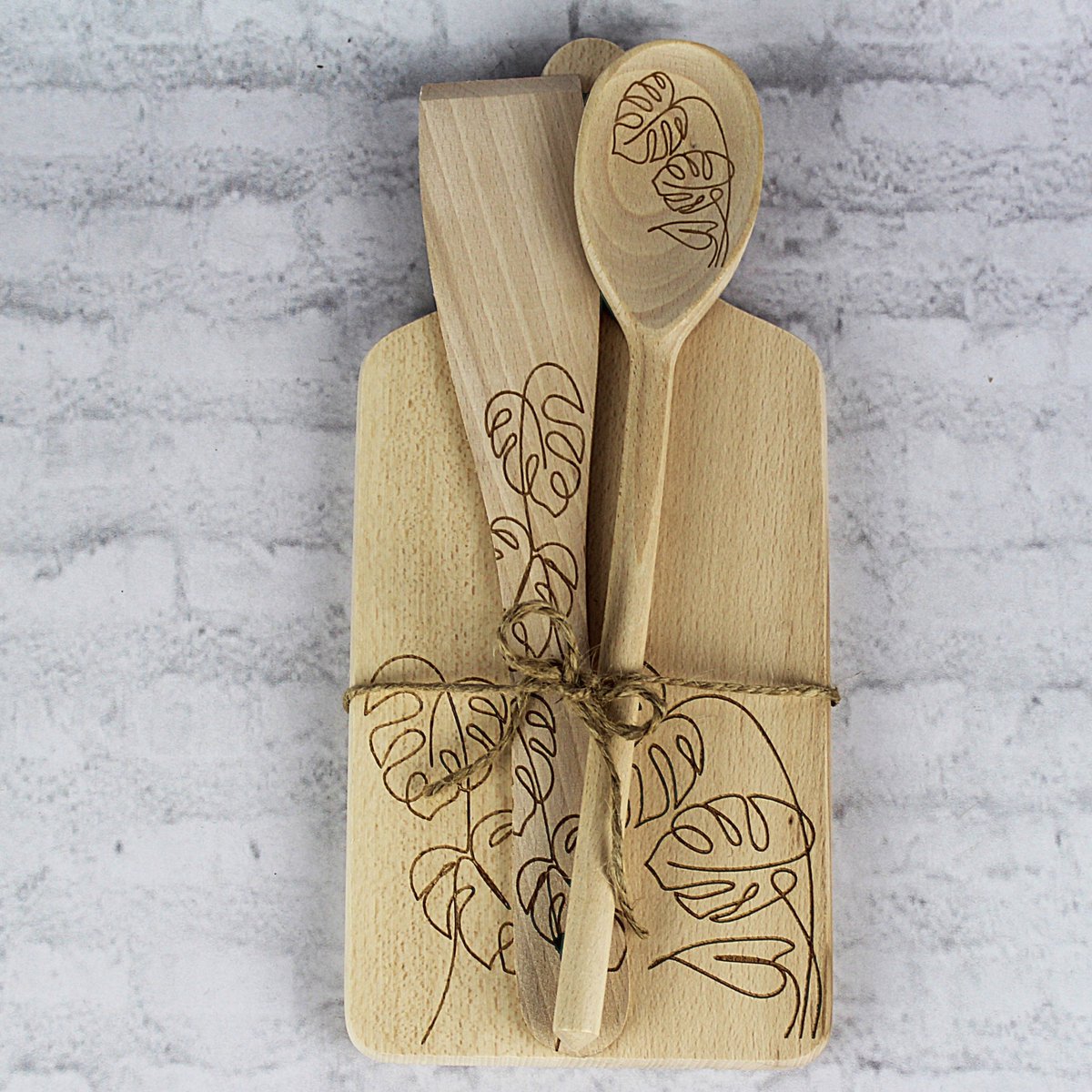 Merkloos Keukengerei Set met Gravure: Plank, Lepel, Spatel & Gratis Hanger