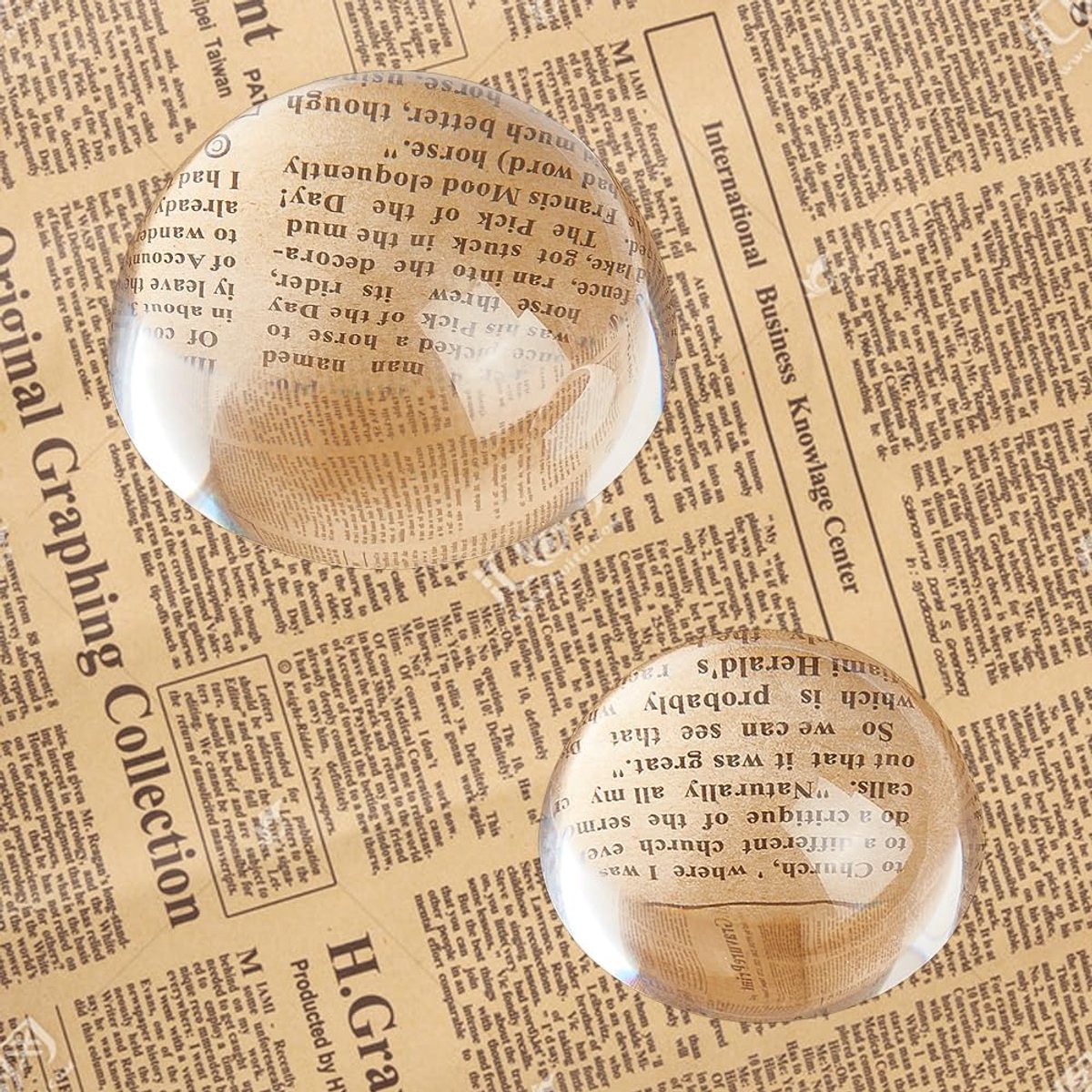 2 Stks 2 Stijlen Crystal Dome Vergrootglas, Presse-papier Glas Vergrootglas Half Ball Lens voor Home Office Dispalay Decoraties, Leeshulp, 57x26mm/77x36mm