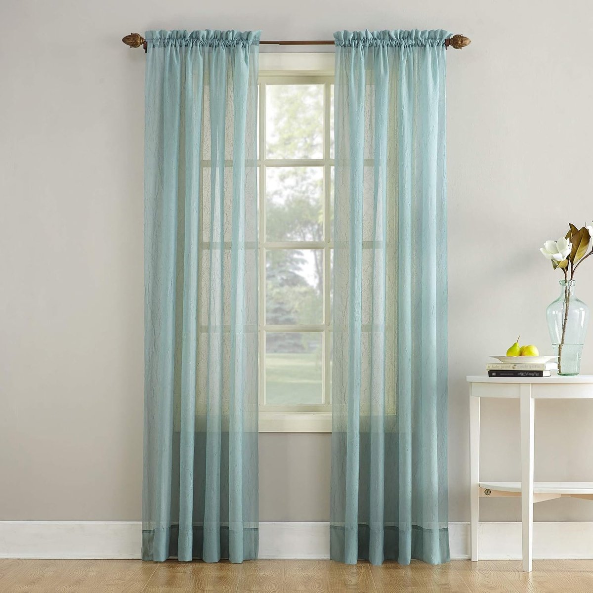 918 Erica Crushed Texture Sheer Voile Rod Pocket Curtain Panel, 51 inch x 63 inch, zwart
