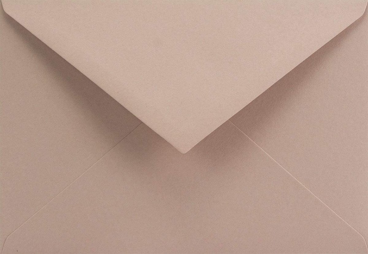 100 old roze enveloppen C6 114x162mm puntklep natte lijm 120g Keaykolour Old Rose gekleurde ecologische gerecycled voor bruiloft verjaardag kerst doop