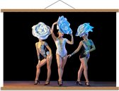 Schoolplaat – Blauwkleurige Rozenmeisjes - 90x60cm Foto op Textielposter (Wanddecoratie op Schoolplaat)