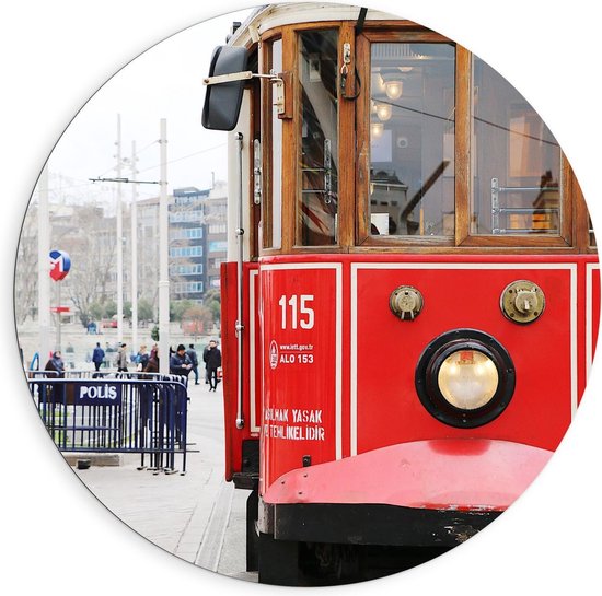 Dibond Wandcirkel - Rode Tram in de Stad - 90x90cm Foto op Aluminium Wandcirkel (met ophangsysteem)