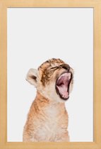 JUNIQE - Poster in houten lijst Sleepy Leopard -40x60 /Bruin