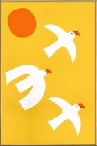 JUNIQE - Poster met kunststof lijst Flying Doves -60x90 /Geel