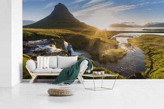 Papier peint photo Snæfellsnes - montagne Kirkjufell au lever du soleil en Islande largeur 395 cm x hauteur 220 cm - Impression photo sur papier peint en vinyle (disponible en 7 tailles) - chambre / chambre / bureau de vie