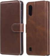 Voor Samsung Galaxy M01 klassieke kalfsstructuur PU + TPU horizontale flip lederen tas, met houder en kaartsleuven en portemonnee (bruin)