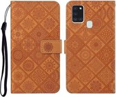 Voor Samsung Galaxy A21s etnische stijl reliëf patroon horizontale flip lederen tas met houder & kaartsleuven & portemonnee & lanyard (bruin)