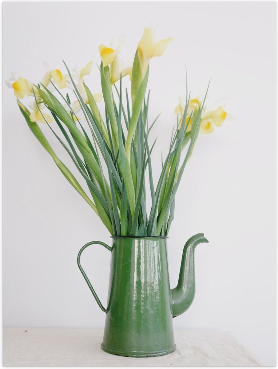 Poster – Groene Gieter met Bloemetjes - 30x40cm Foto op Posterpapier