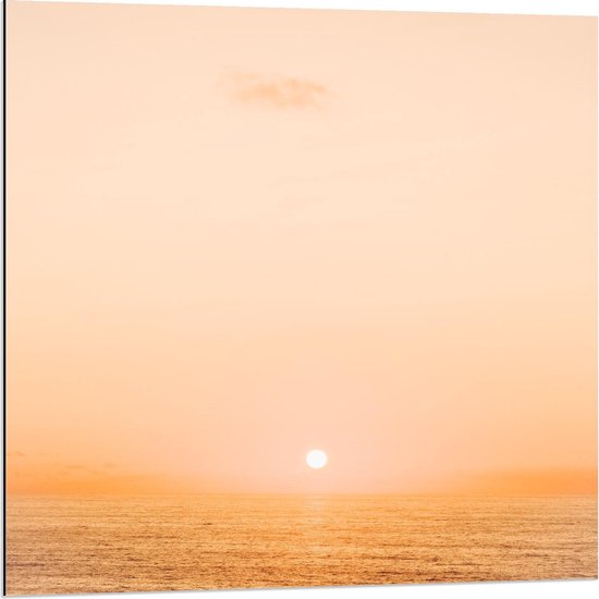 Dibond - Ondergaande Zon in de Zee - 80x80cm Foto op Aluminium (Wanddecoratie van metaal)