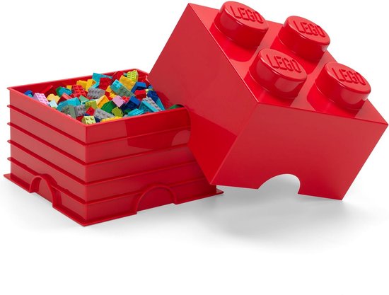 Rode LEGO opbergdoos, gevuld met LEGO speelgoed, met het deksel open.