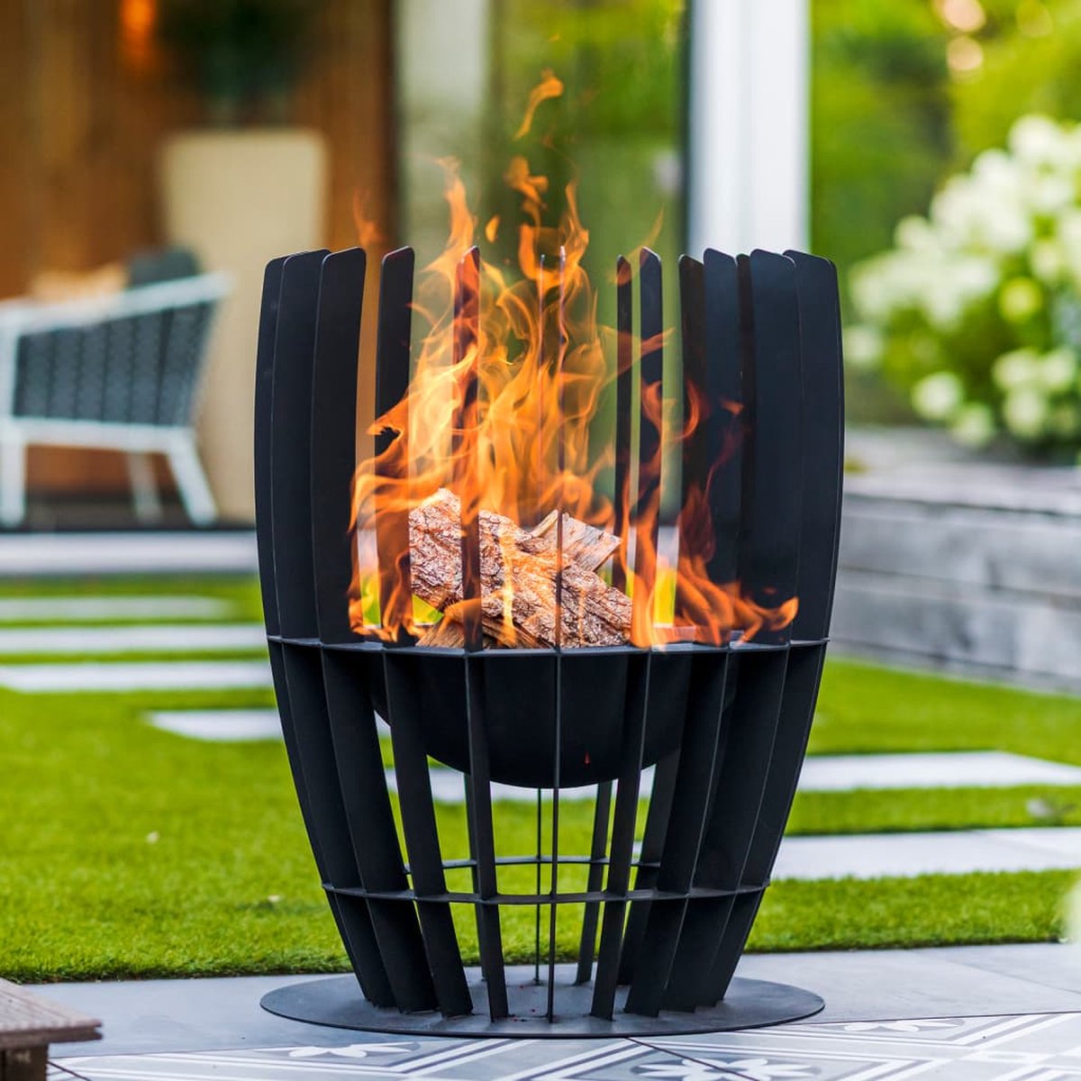 RedFire Baylor Fire Basket - Black
