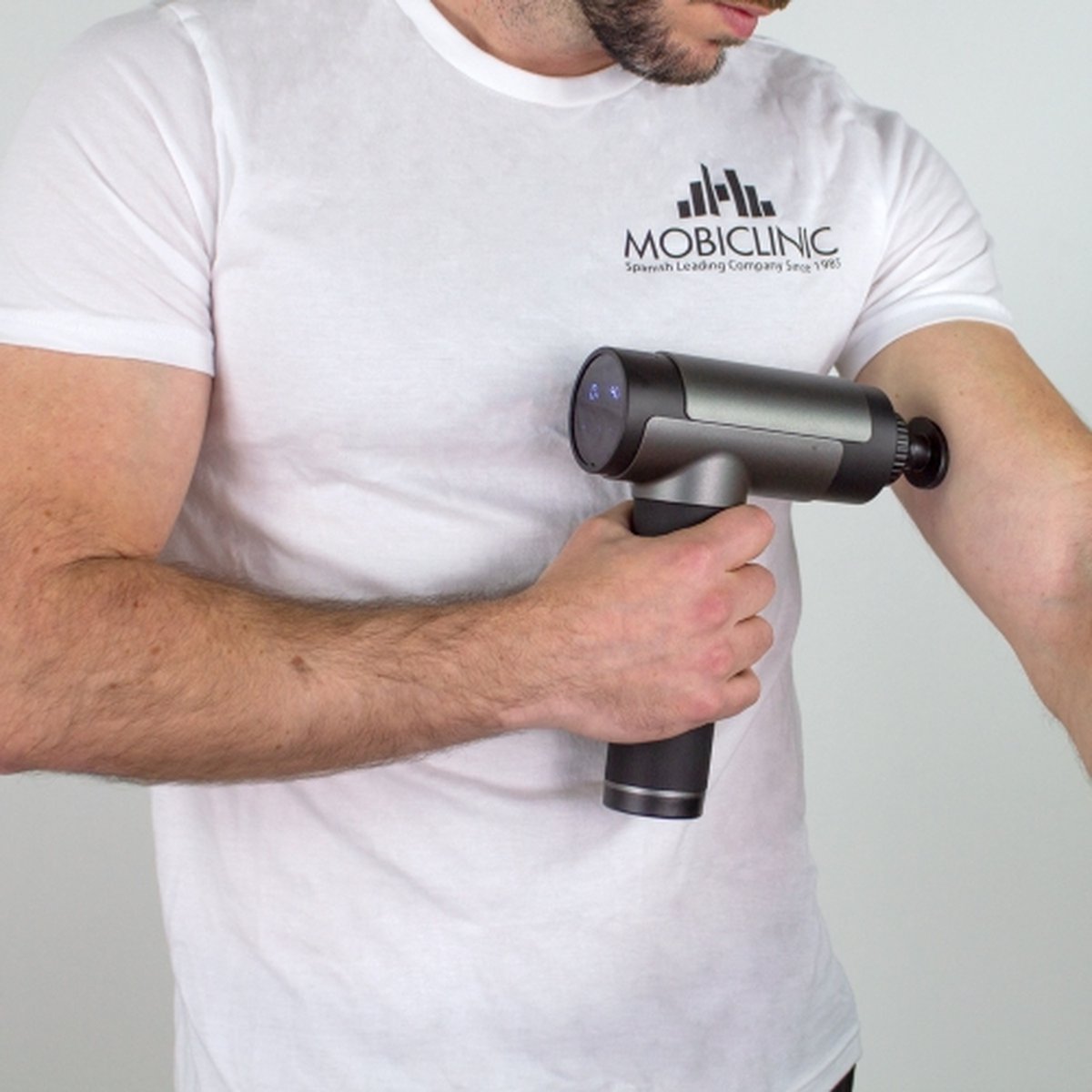 Mobiclinic PS-01 - Massageapparaat - Massage Gun - Massage pistool - 6 verschillende Opzetstukken - 30 instelbare intensiteitsniveaus - LCD scherm - Spiermassagepistool - Diep weefsel massageapparaat - Draagbaar - Grijs thumbnail 6