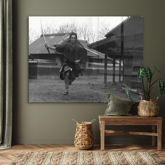 MuchoWow® Peinture sur verre 160x120 cm - Peinture sur verre acrylique - Photo Zwart et blanc d'un samouraï en cours d'exécution - Photo sur verre - Peintures