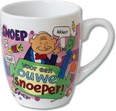 Mok - Cartoon Mok - Voor een ouwe snoeper - Gevuld met een verpakte toffeemix - In cadeauverpakking met gekleurd krullint
